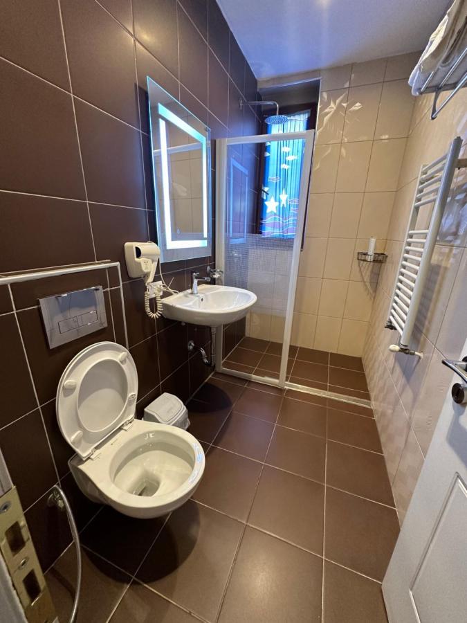 Hotel Gjallica Kukes Exteriér fotografie