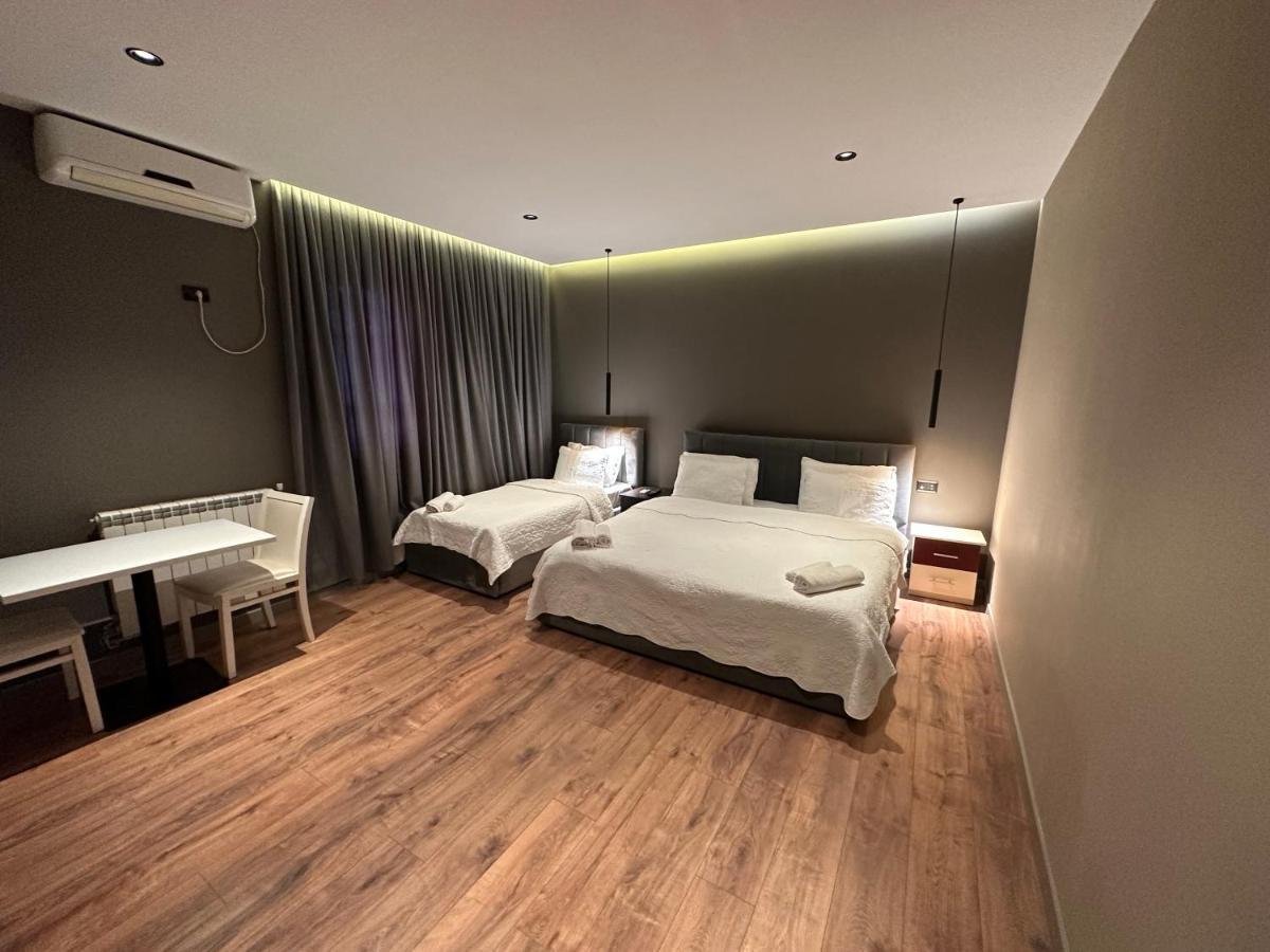 Hotel Gjallica Kukes Exteriér fotografie